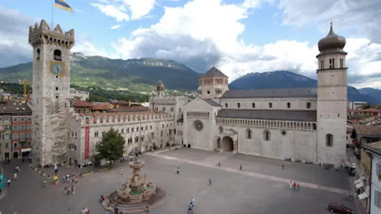 Piazza Duomo, Trento